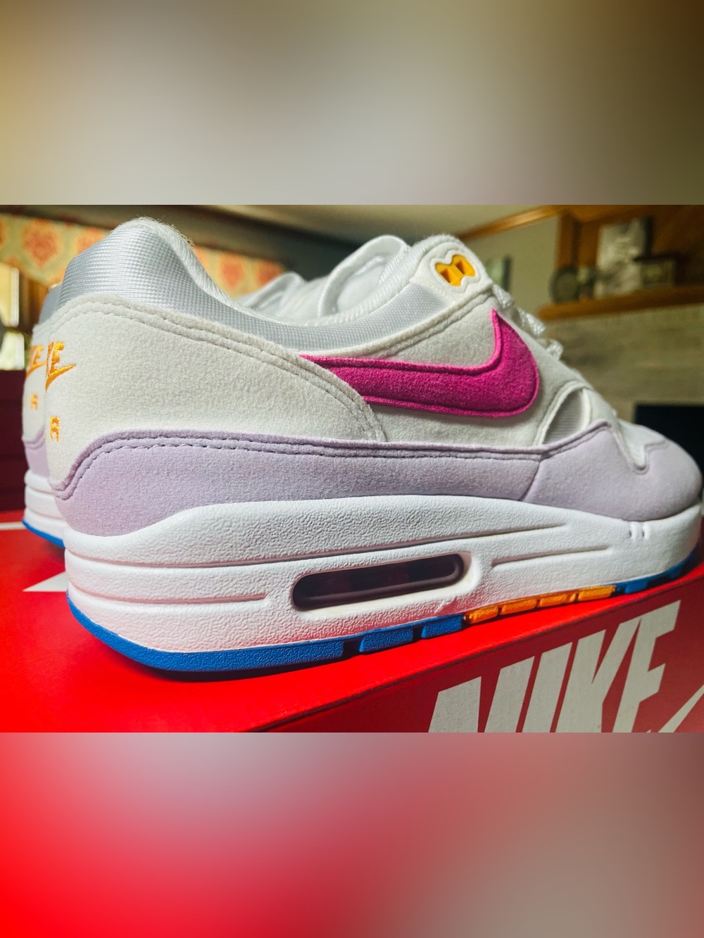 Nike Air Max 1
White Alchemy Pink
🐣Easter”🐣
9.5W-8M - Picture 9 of 13